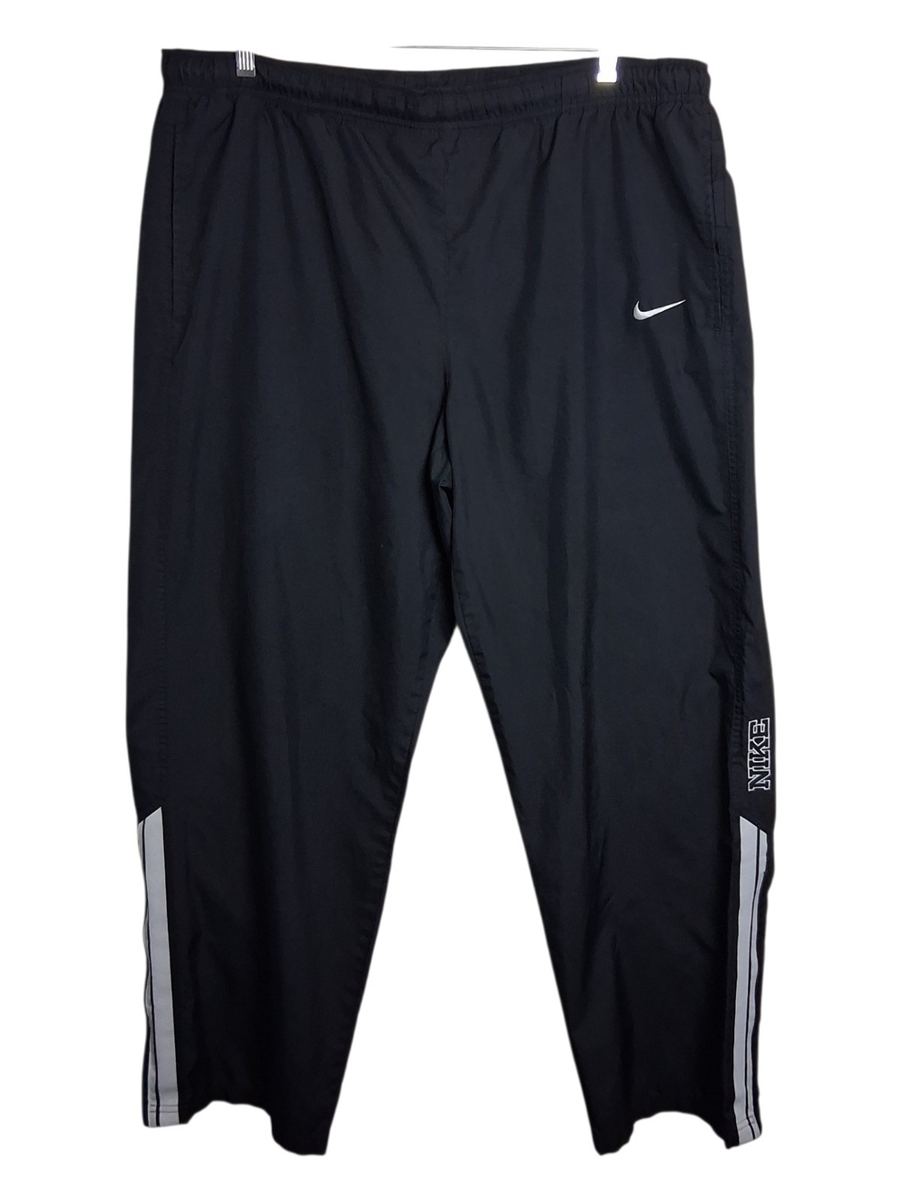 Nike Men's Vintage Y2K Size XL Black Nylon Windbreaker Athletic Pants Ankle Zip